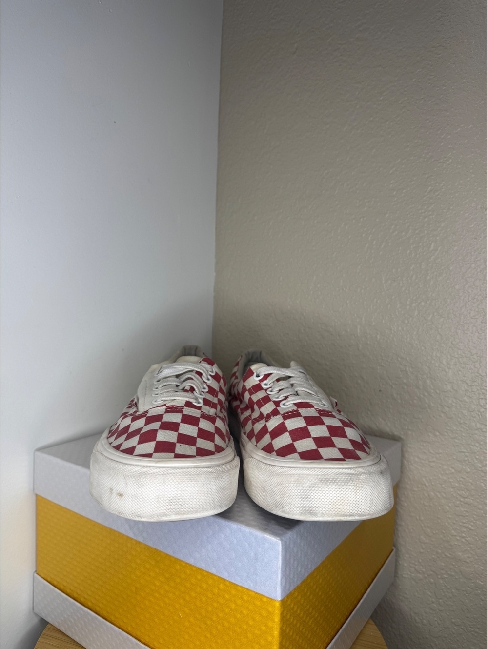 Vans Era Red White Checkerboard Men’s Size 8 Canvas Skate Shoes Used No Box - Picture 3 of 5